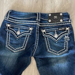 Miss me jeans size 27JS5014B58 boot cut inseam 34 inches. Like new!